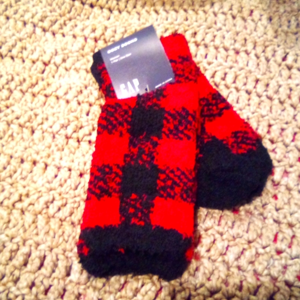 The Gap Red and black Buffalo plaid Cozy Socks